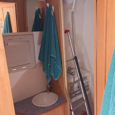 Poly Campervan Campsite Lisbon